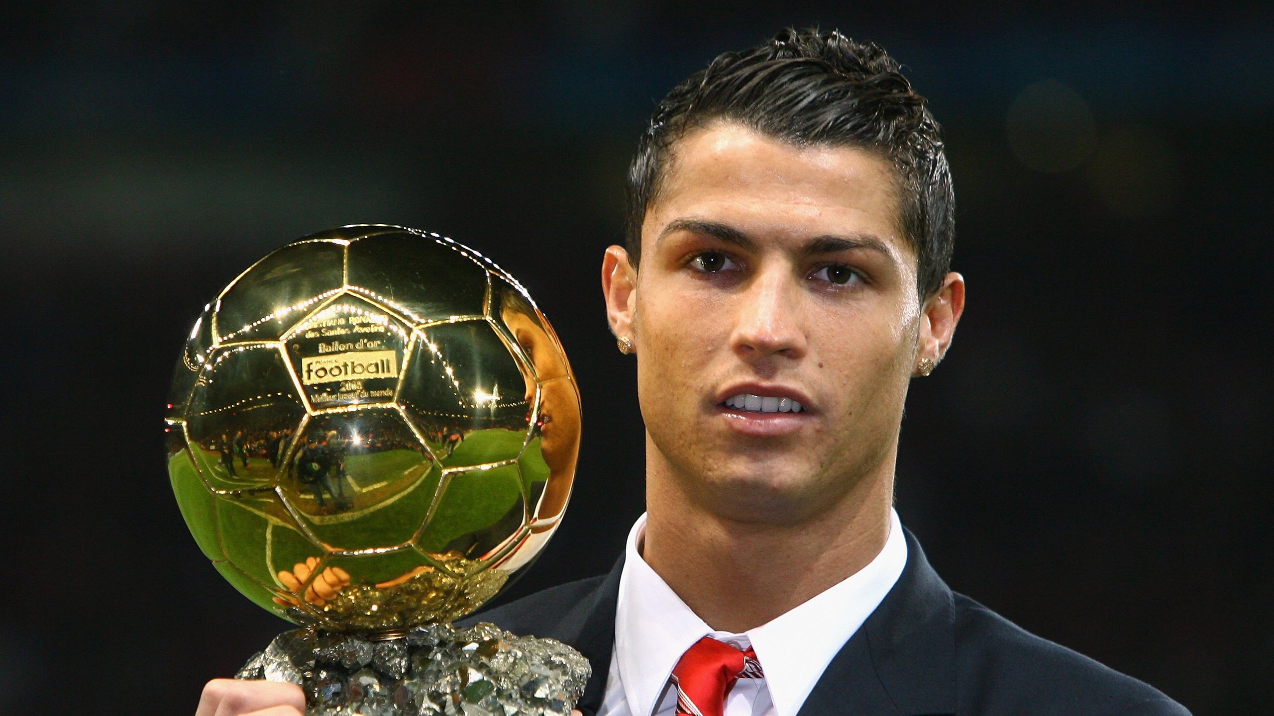 巴特尔的防守压制对方进攻,成为袋鼠队的隐形屏障,巴特尔会扣篮吗